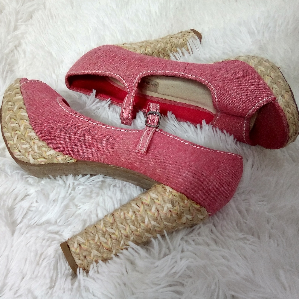 Red Canvas KaliPlatform Peep Toe Heels